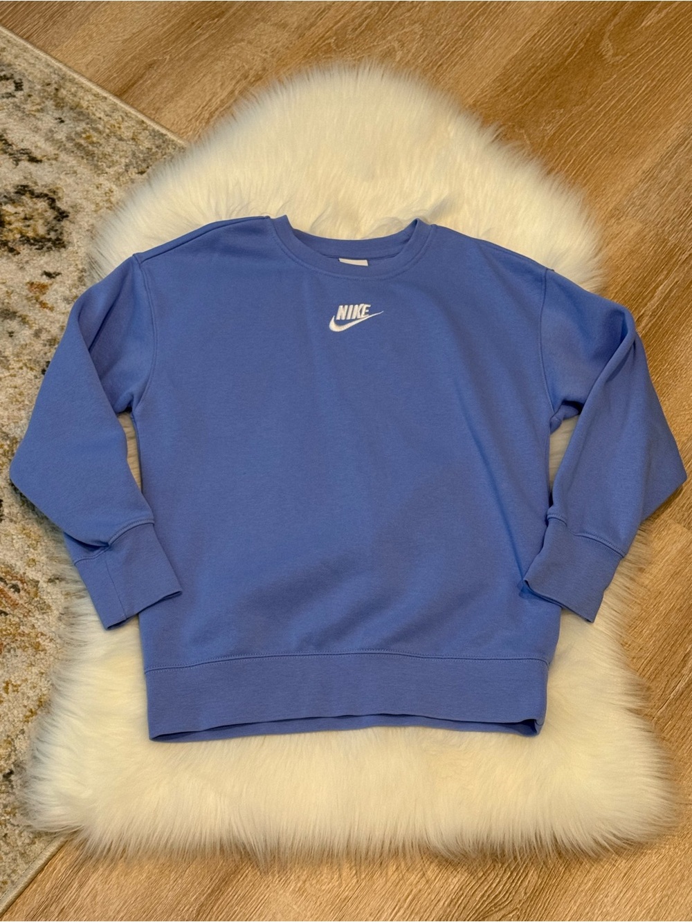 Nike Girl’s Fleece Sweatshirt size Medium